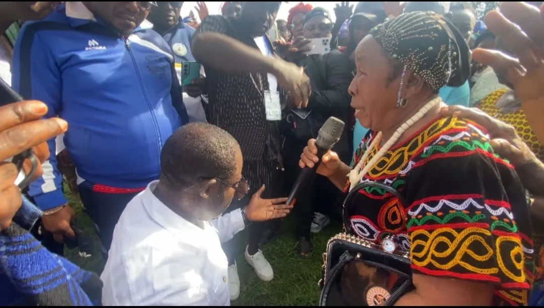 One of the widows thanking their benefactor after receiving financial support. She thanked  Chief Tabe Besong and prayed he remains blessed and protected