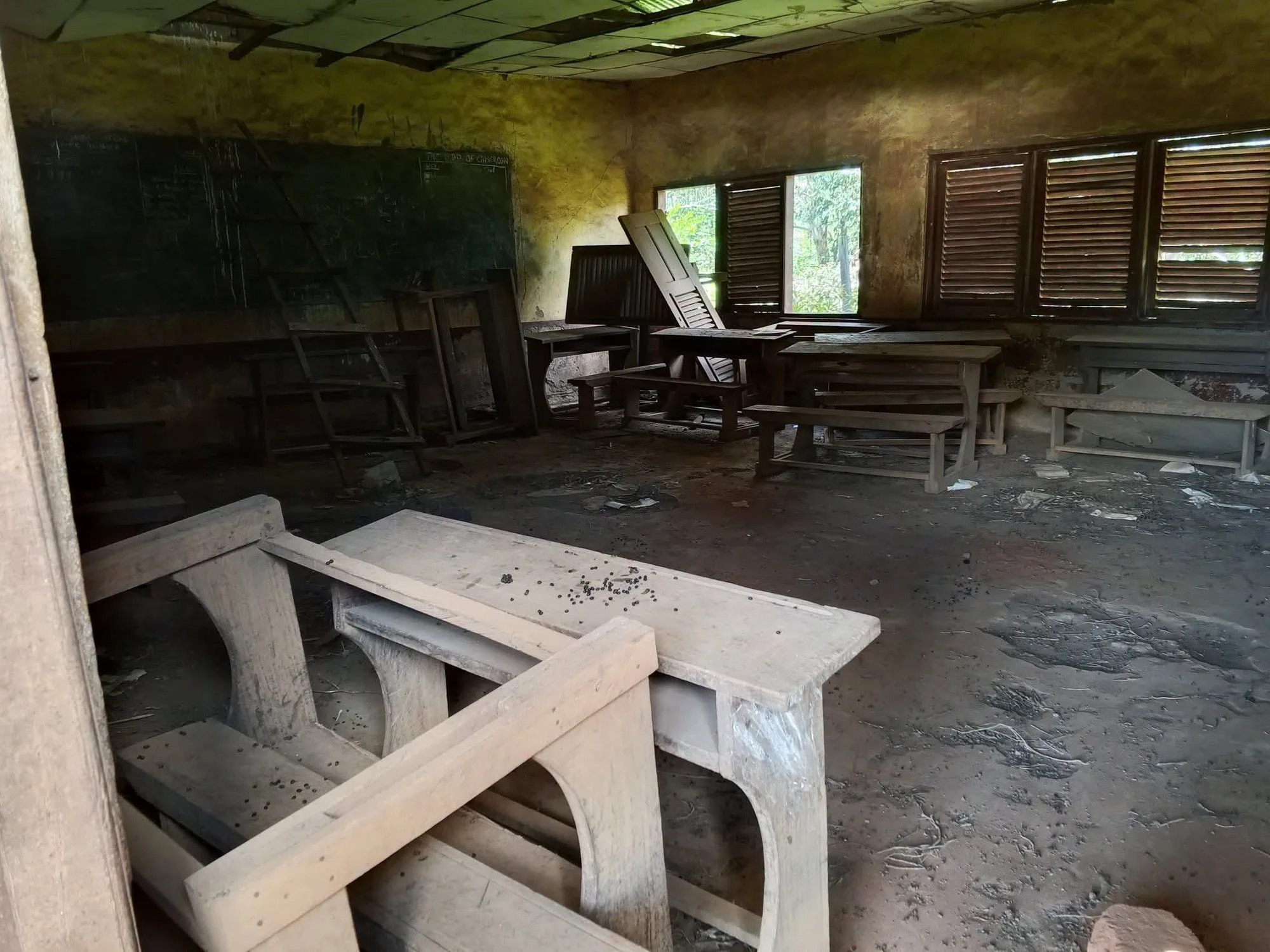 This is a picture of an abandoned classroom at Government School (GS) Vekovi in Bui Division of Cameroon's Northwest Region
