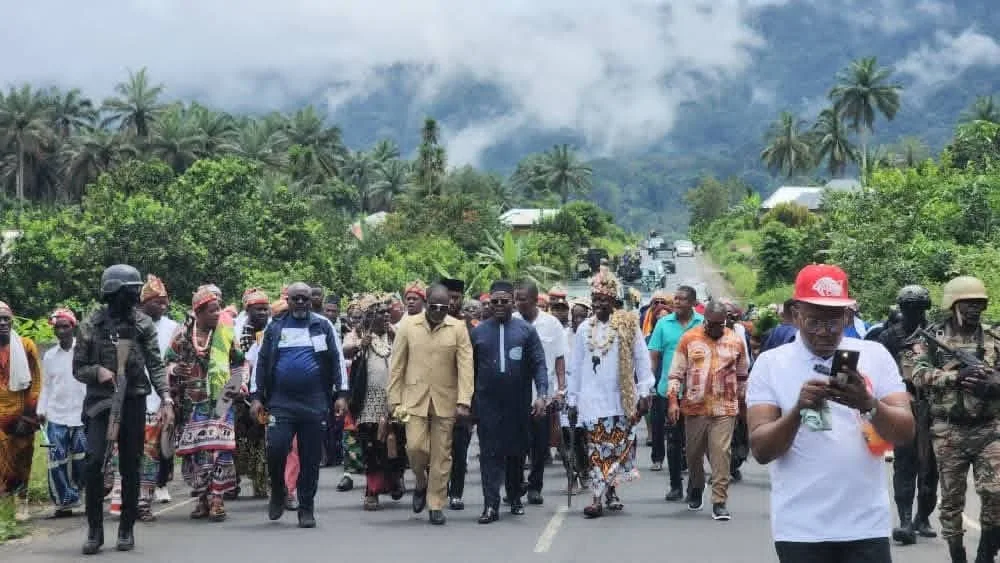 The population turned out massively to welcome Chief Tabe Besong Richard in Nfaitock ahead of the installation of of Difang Roger as President of the Bamenda Road Axis Cocoa Union.